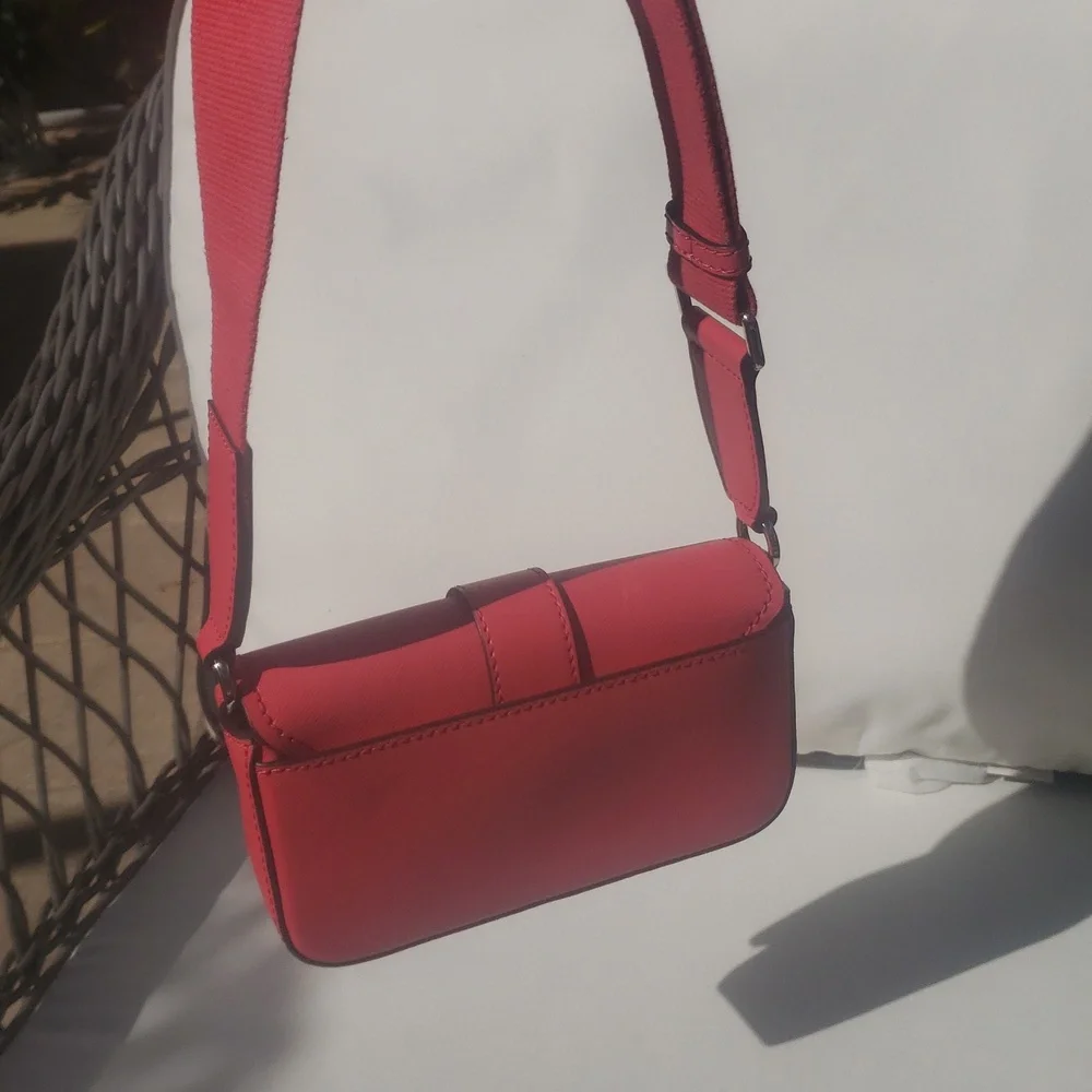 💟Michael Kors Coral Sling Bag NWT